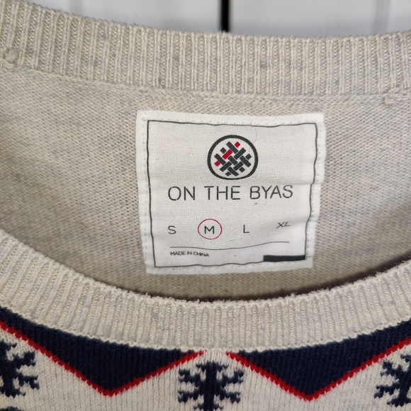 ON THE BYAS Wolf Long Sleeve Light Weight Crewneck Sweater M - Picture 2 of 4